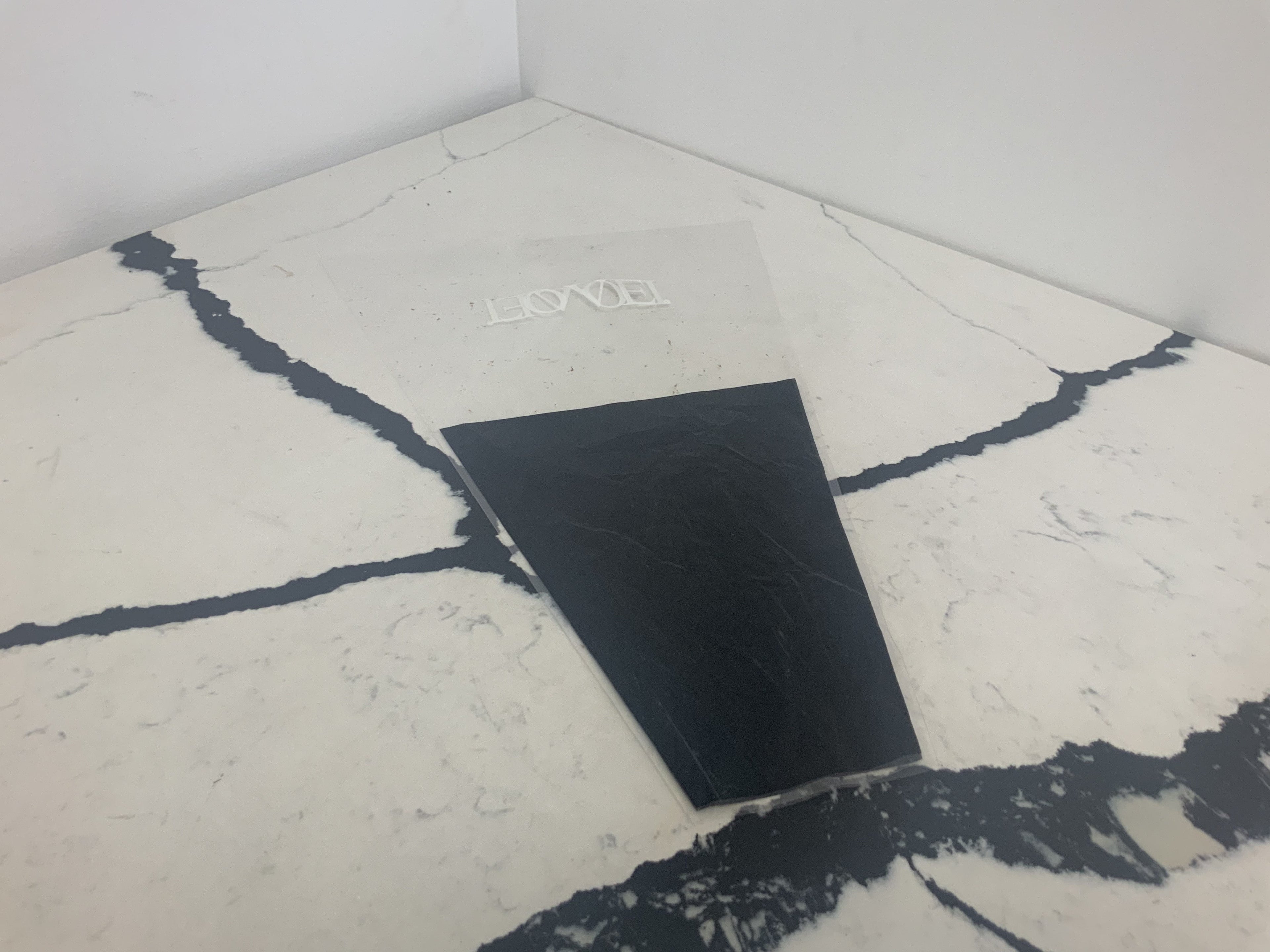 Black love flower sleeves